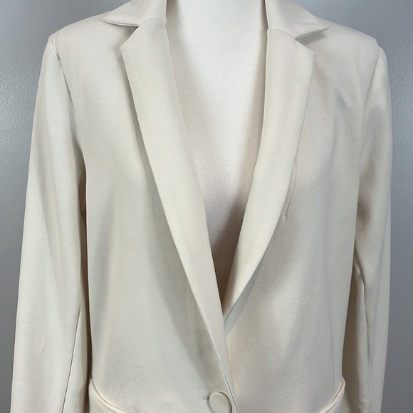 Silvia Tcherassi Pearl Single Breasted Blazer with Sequin Stripe to Centre Back - Picture 9 of 17
